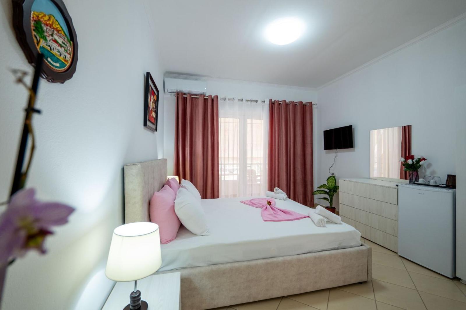 Vila Basho Sarandë Esterno foto
