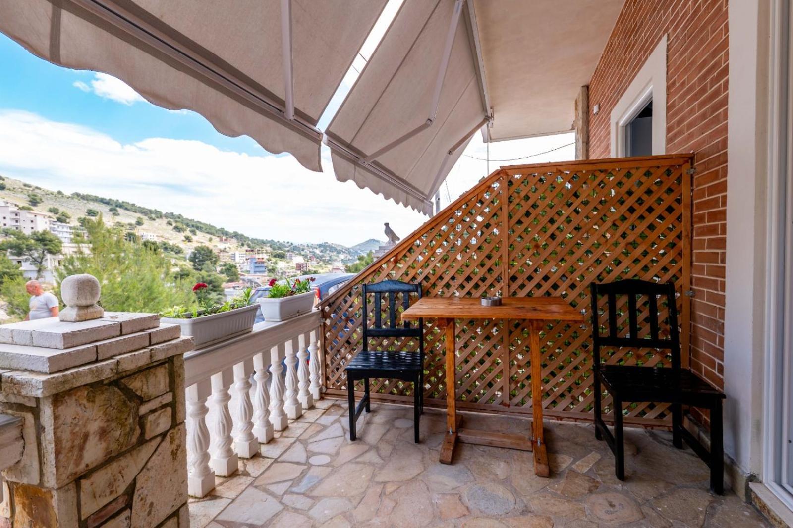 Vila Basho Sarandë Esterno foto